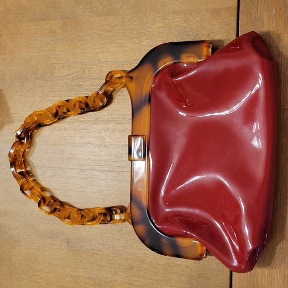 NEVER USED FREE PEOPLE RED PATENT LEATHER BAG - Picture 2 of 8